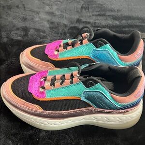 Kurt Geiger Black and Pink Sneakers